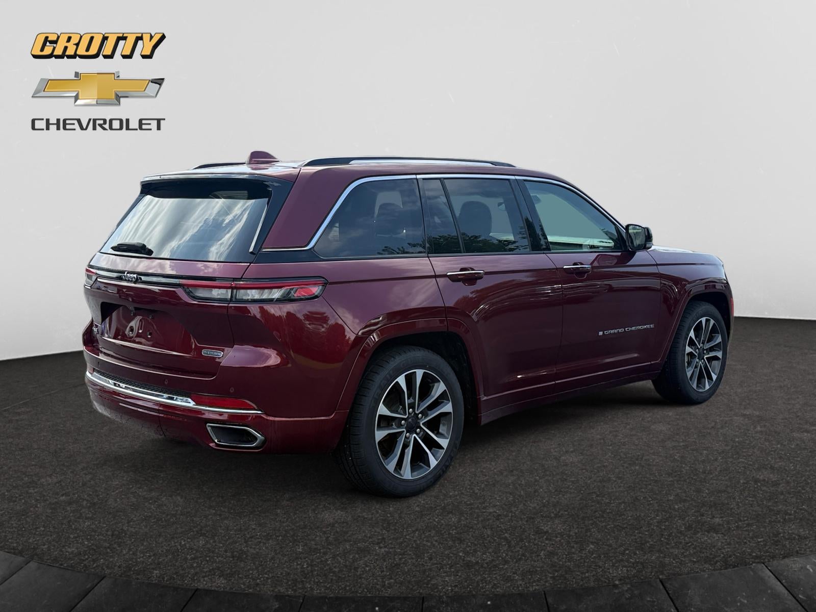 2023 Jeep Grand Cherokee Overland 4x4