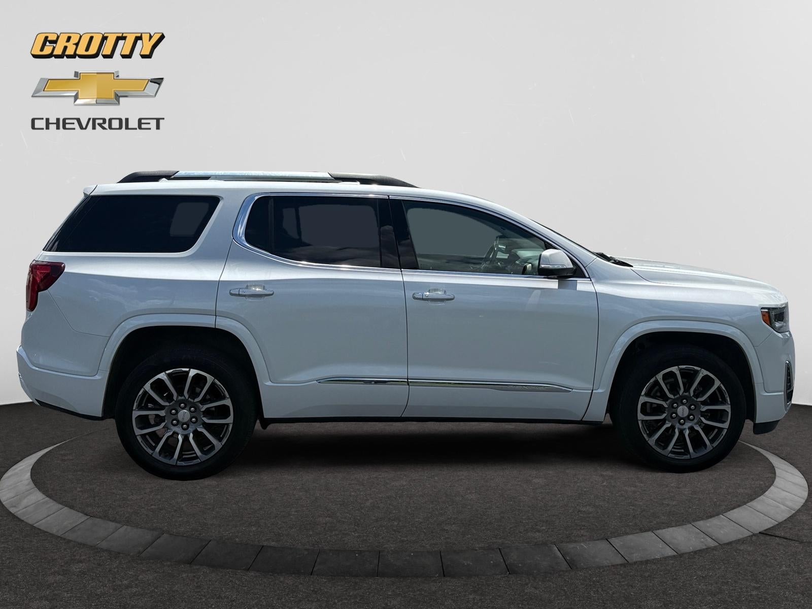 2022 GMC Acadia Denali