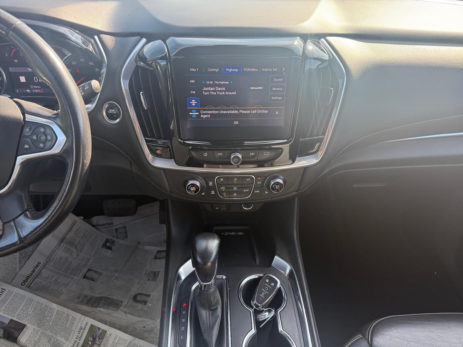 2022 Chevrolet Traverse LT Leather