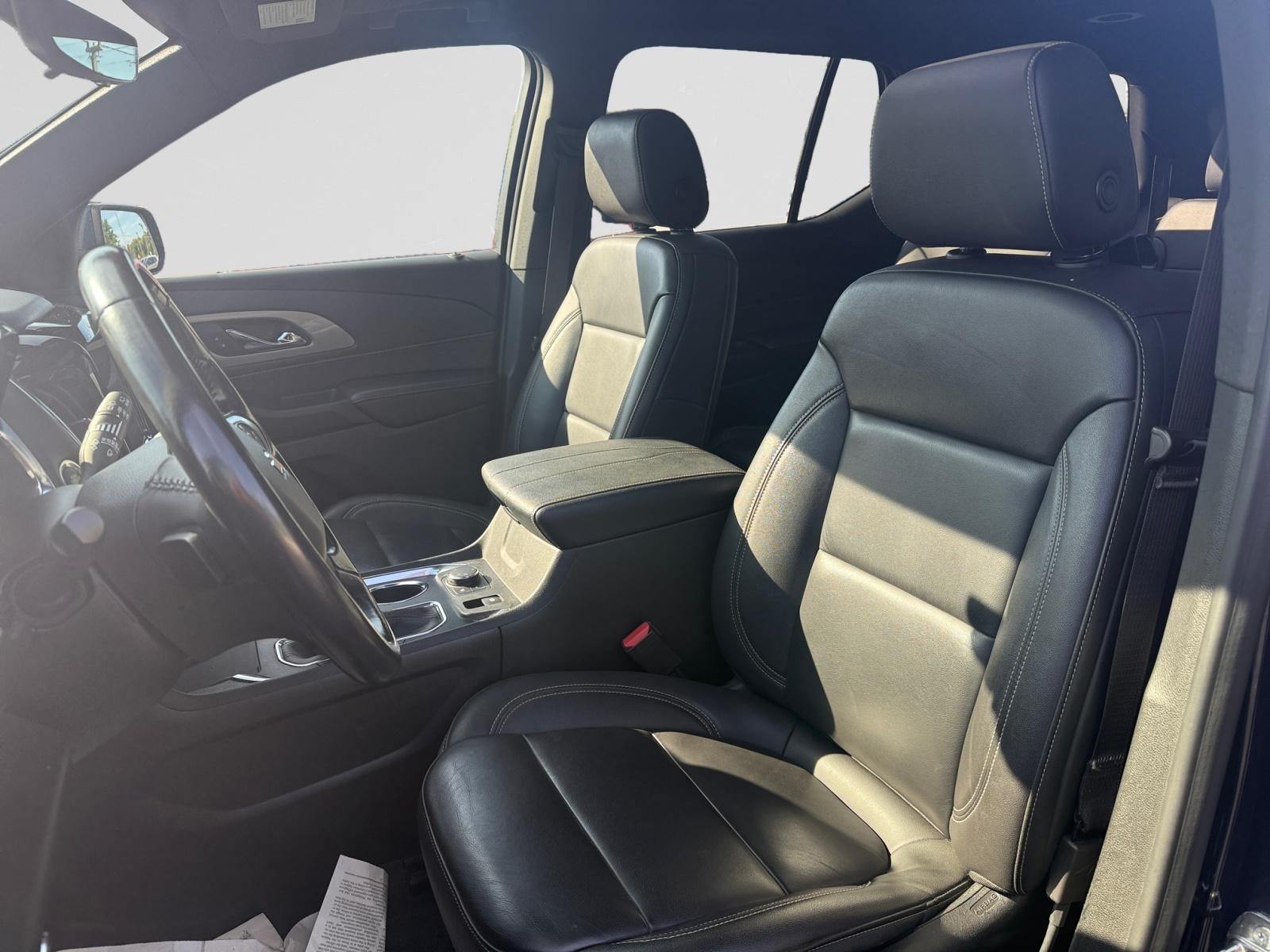 2022 Chevrolet Traverse LT Leather