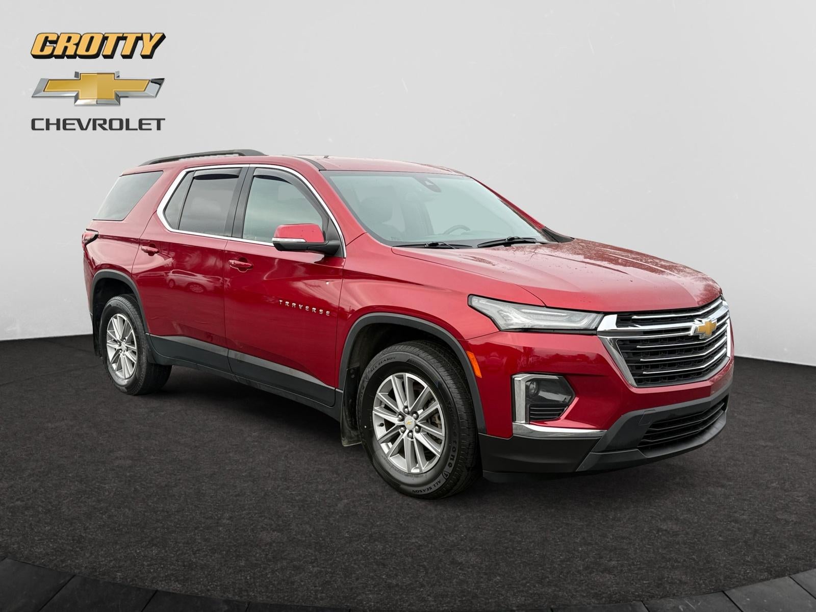 2023 Chevrolet Traverse LT Leather