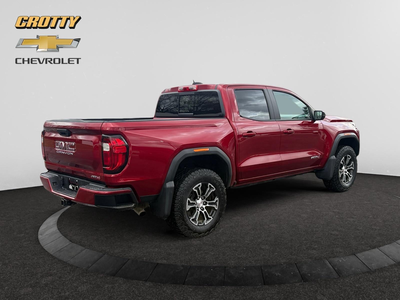 2024 GMC Canyon AT4