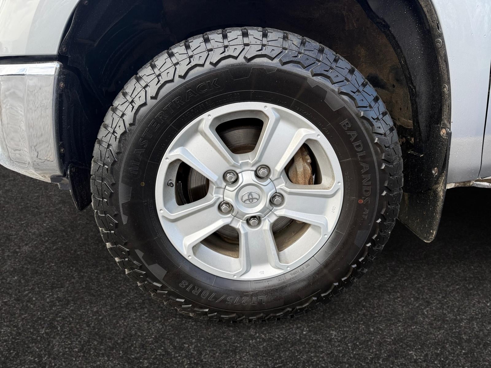 2016 Toyota Tundra SR5 5.7L V8
