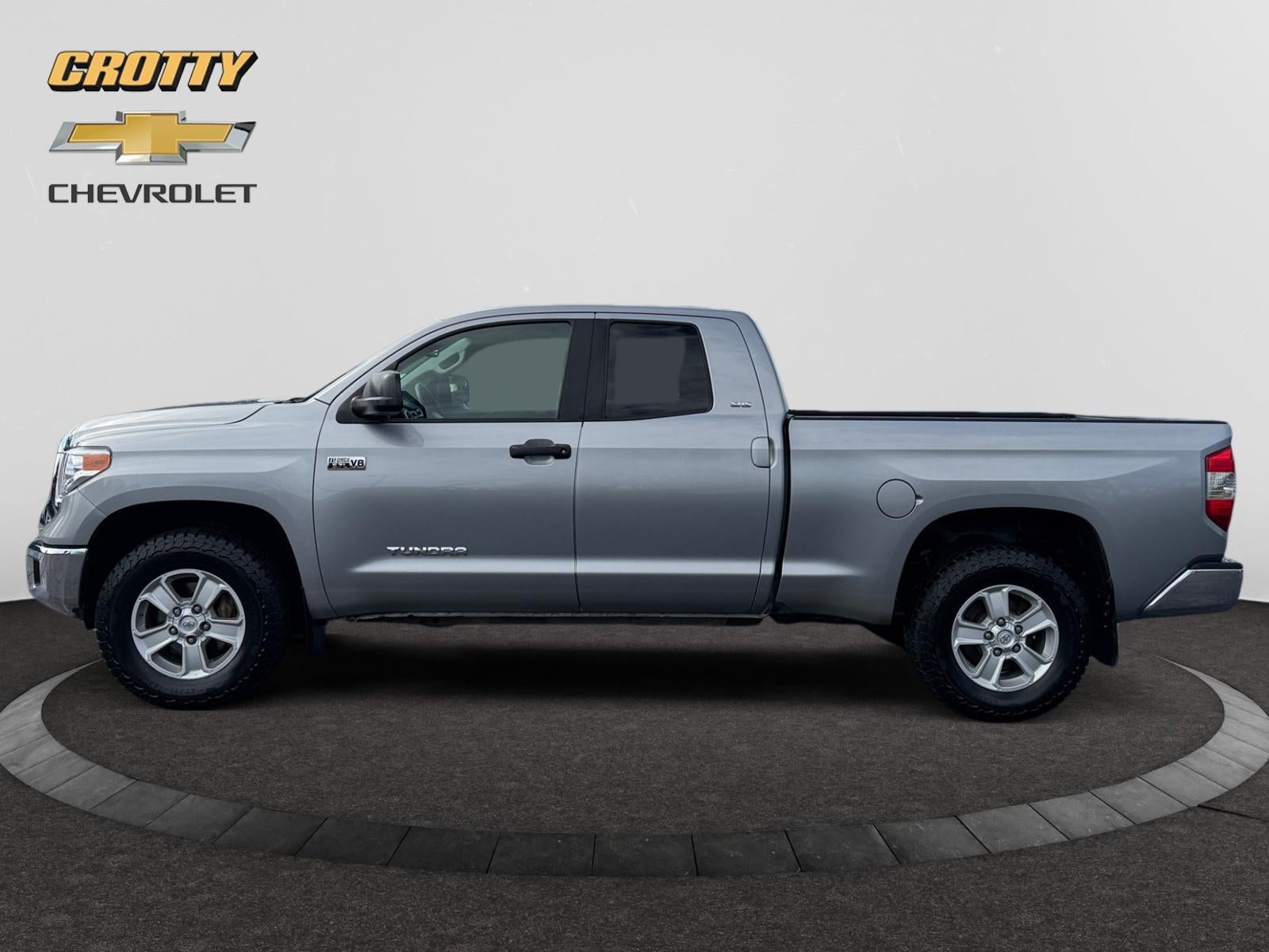 2016 Toyota Tundra SR5 5.7L V8