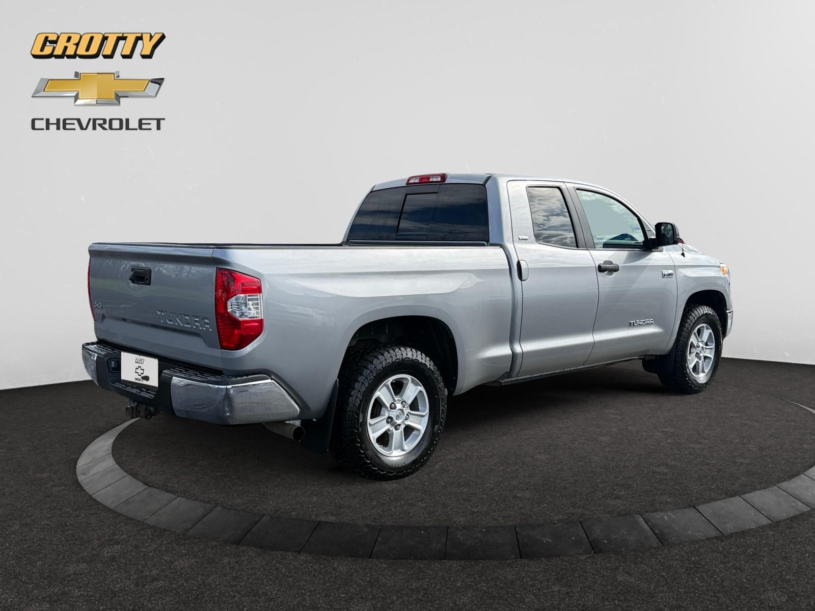 2016 Toyota Tundra SR5 5.7L V8