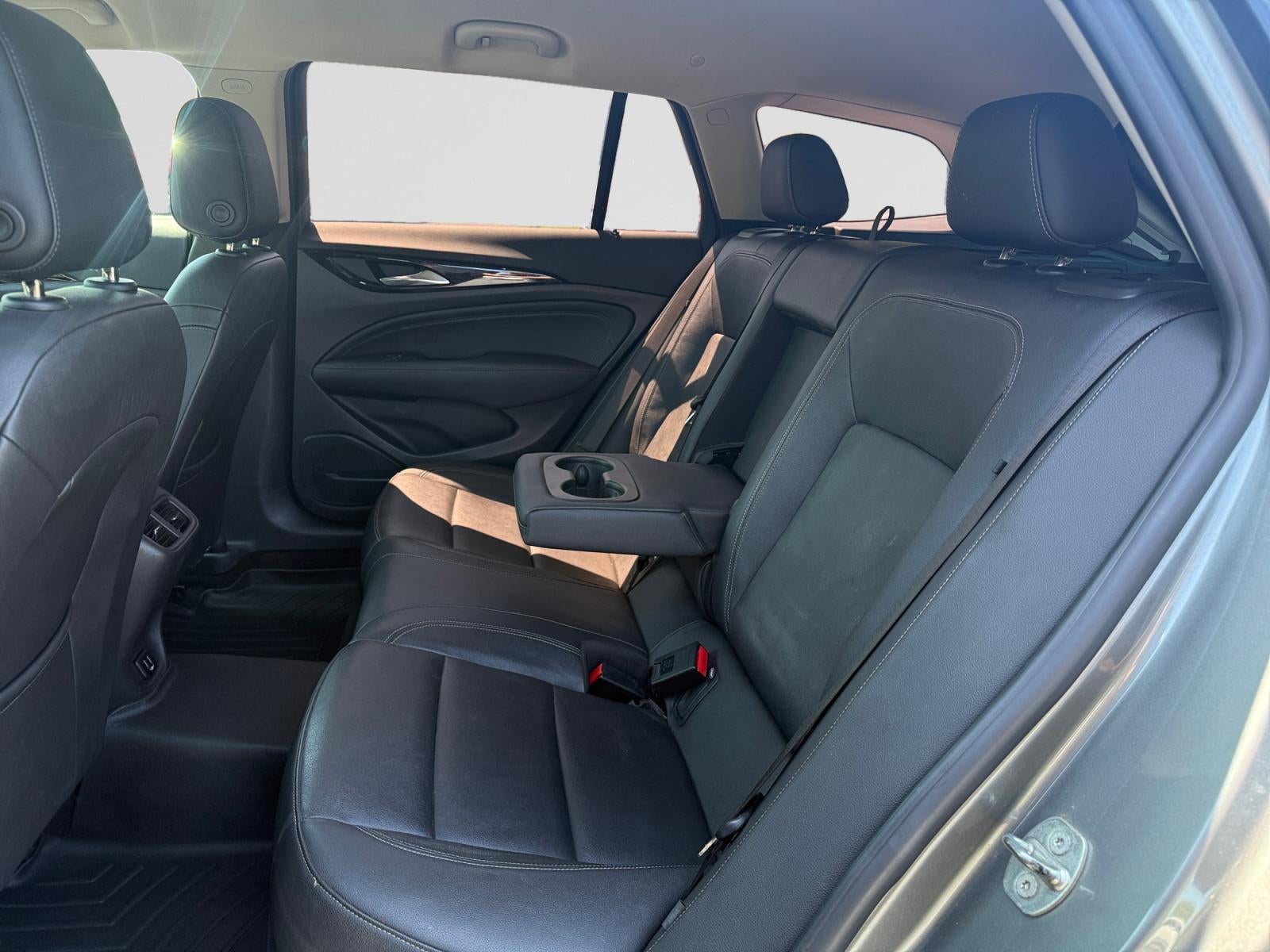 2018 Buick Regal TourX Essence
