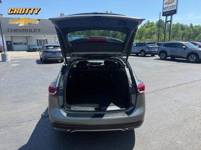 2018 Buick Regal TourX Essence