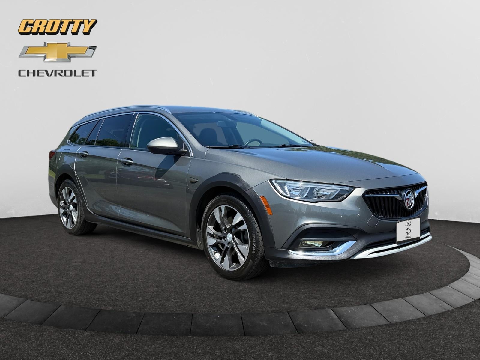 2018 Buick Regal TourX Essence